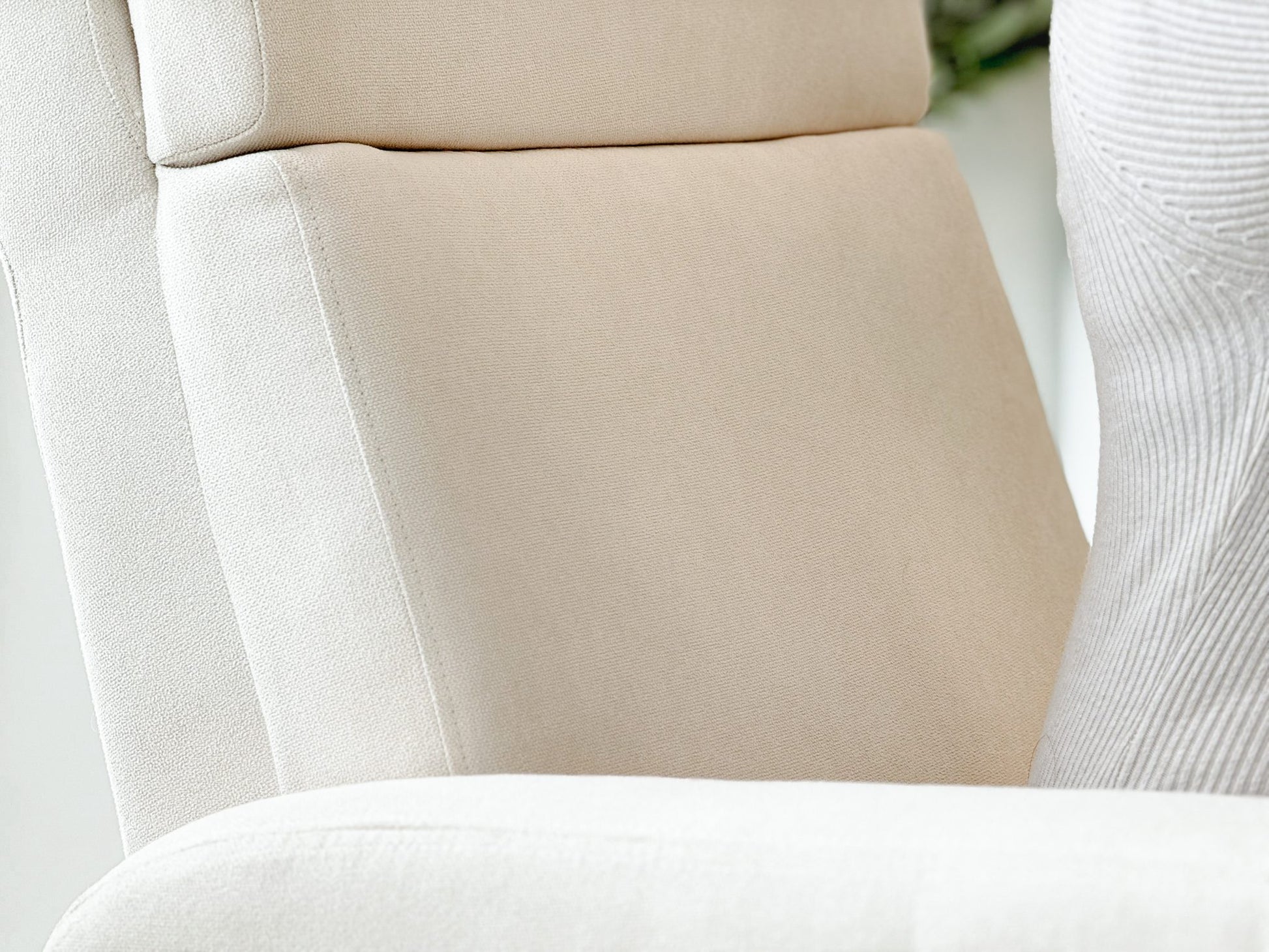 Roma Electric Feeding Glider Chair – Ivory