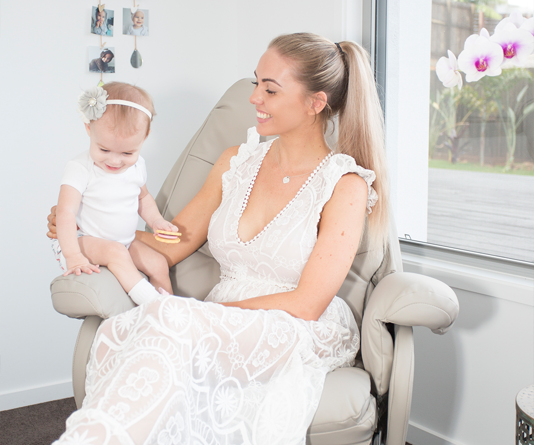 Vogue Feeding Glider Chair & Ottoman Boucle Cream